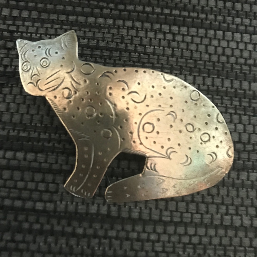 Silver Cat Pin